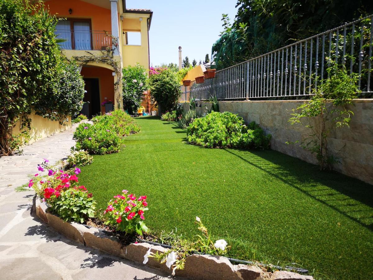 Casa Con Giardino Βίλα Όλμπια Εξωτερικό φωτογραφία
