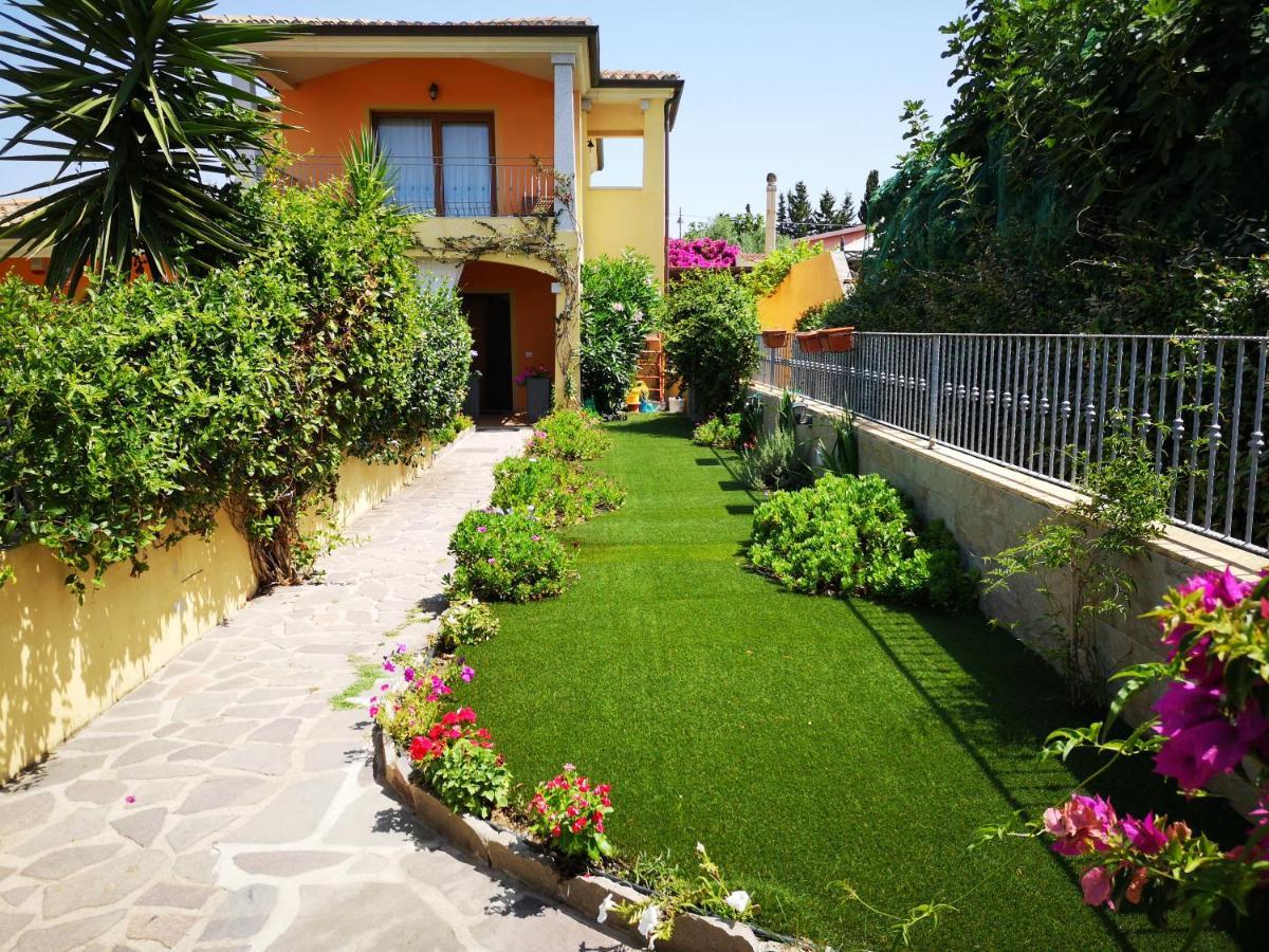 Casa Con Giardino Βίλα Όλμπια Εξωτερικό φωτογραφία