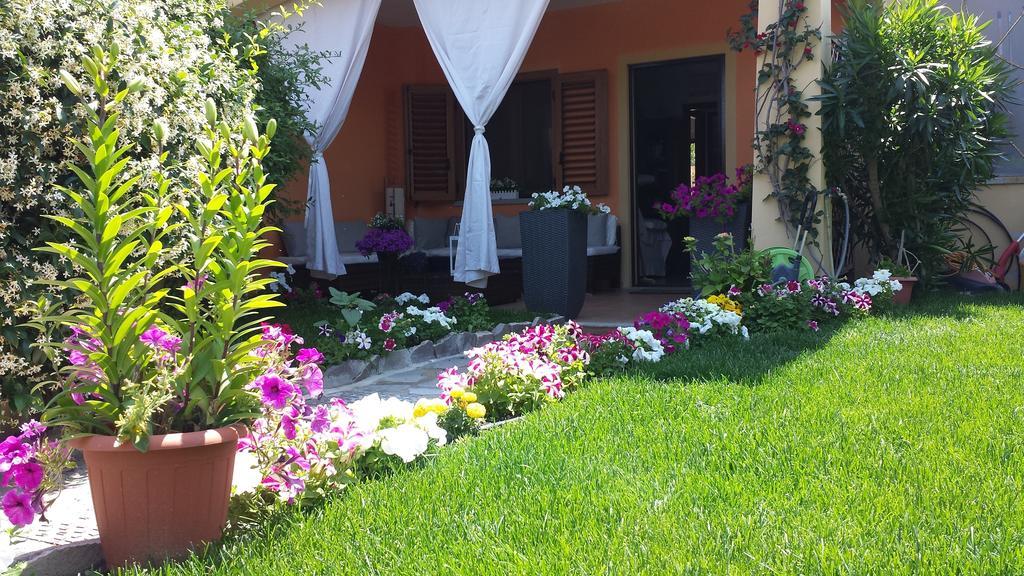 Casa Con Giardino Βίλα Όλμπια Δωμάτιο φωτογραφία