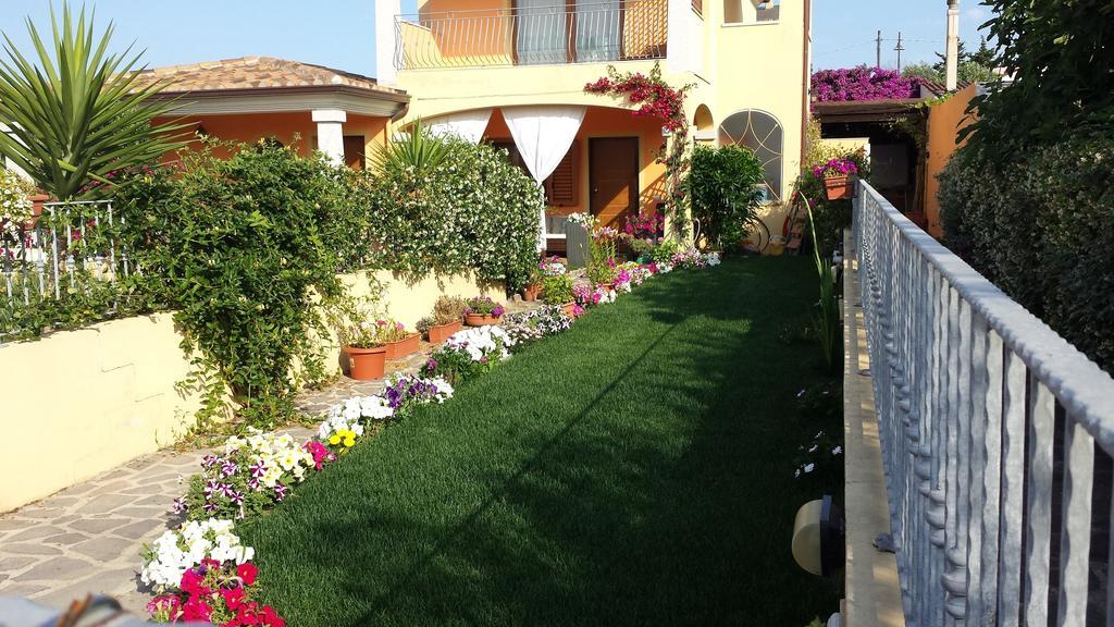 Casa Con Giardino Βίλα Όλμπια Δωμάτιο φωτογραφία